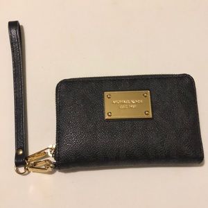 Michael Kors wristlet